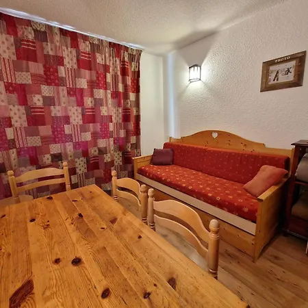 Coquet Pour 4 Au Coeur De Valfrejus Avec Balcon - Fr-1-265-355 Modane