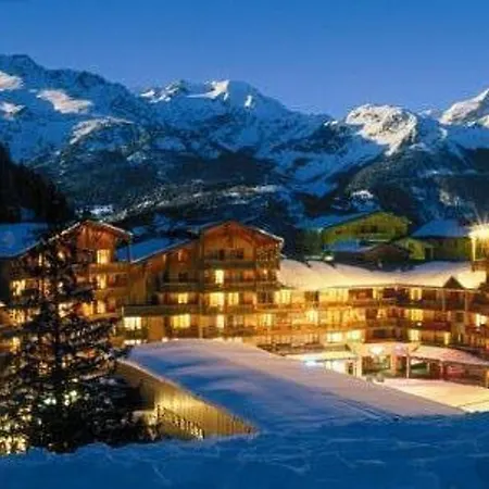 Coquet Pour 4 Au Coeur De Valfrejus Avec Balcon - Fr-1-265-355 *