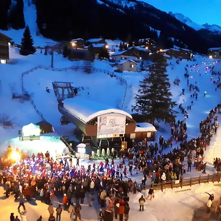 Apartment Coquet Pour 4 Au Coeur De Valfrejus Avec Balcon - Fr-1-265-355 Modane