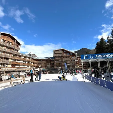 Coquet Pour 4 Au Coeur De Valfrejus Avec Balcon - Fr-1-265-355 Apartment *